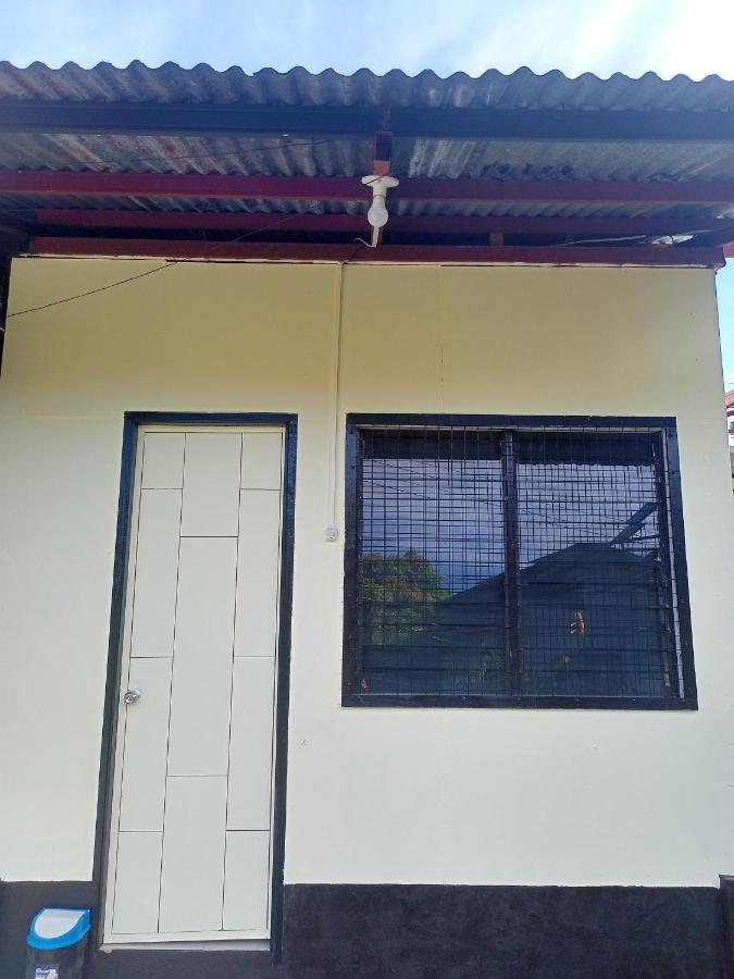 Byannix Guests Room Moalboal Exterior foto